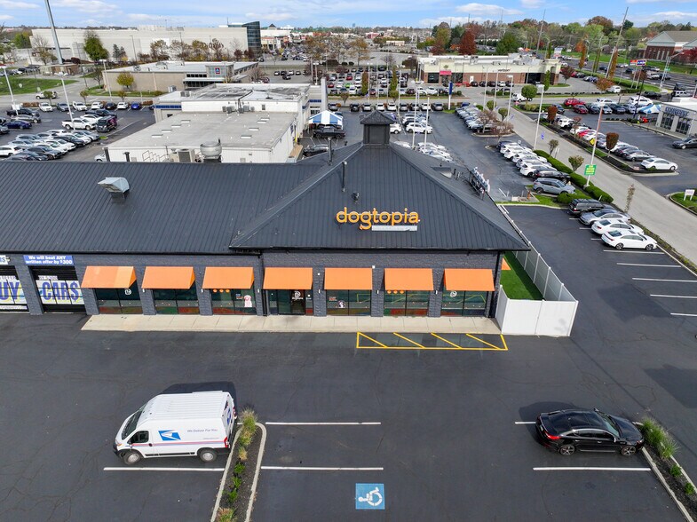 More Photos Of 3801 B Nicholasville Centre Dr, Lexington Unknown For Lease