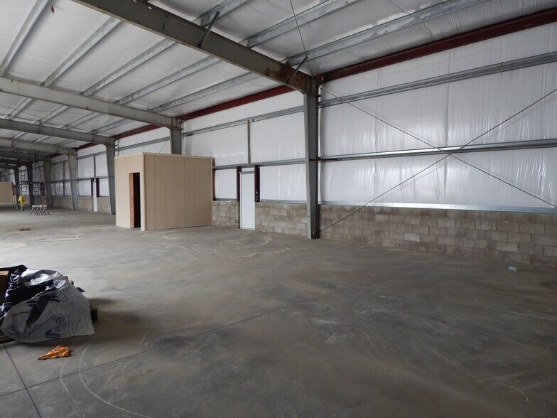 More Photos Of 1505 Green Siding Rd, Roseburg Warehouse For Lease