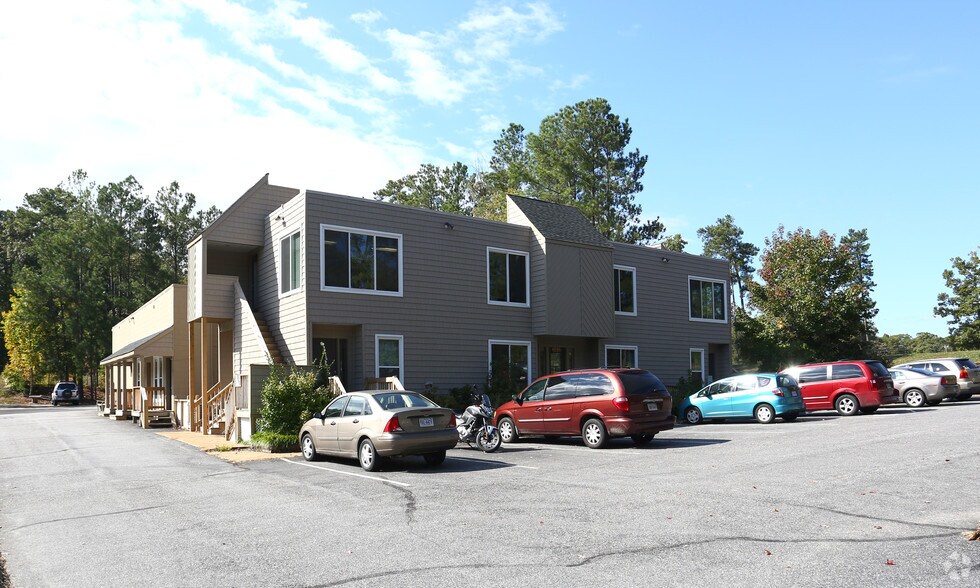 More Photos Of 13541 E Boundary Rd, Midlothian Office For Sale