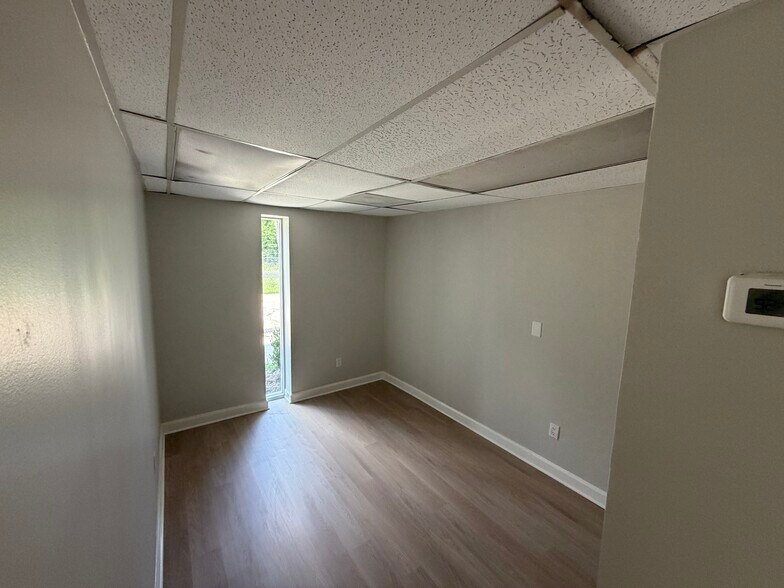 More Photos Of 16410 Lee Rd, Humble Unknown For Lease