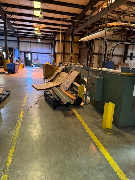 More Photos Of 19 Baltimore St, Cumberland Specialty For Sale