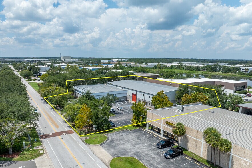 Primary Photo Of 4507 36th St, Orlando Service For Lease