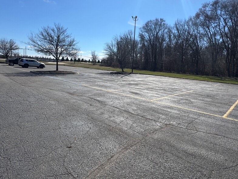 More Photos Of 50285 Mound Rd, Shelby Township Specialty For Sale