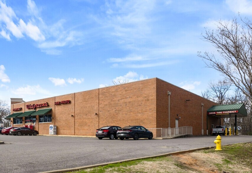 More Photos Of 220 Highway 12 W, Starkville General Retail For Sale