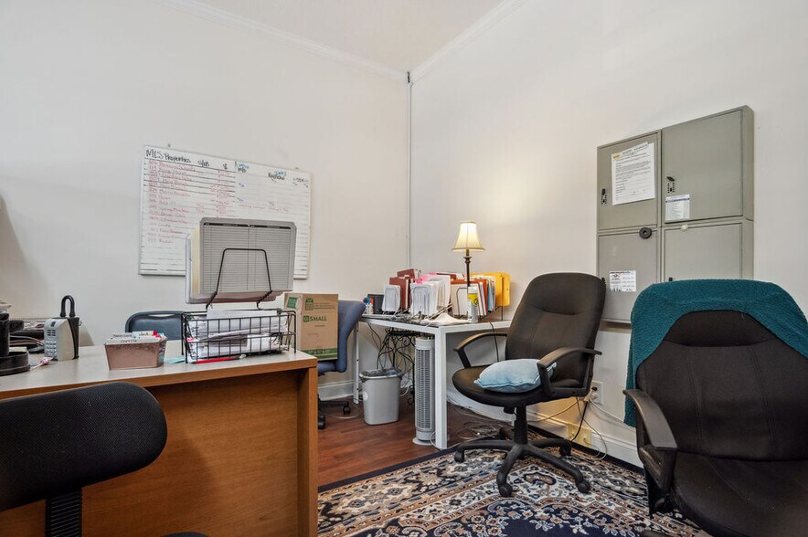 More Photos Of 1212-1216 Gum Branch Rd, Jacksonville General Retail For Sale