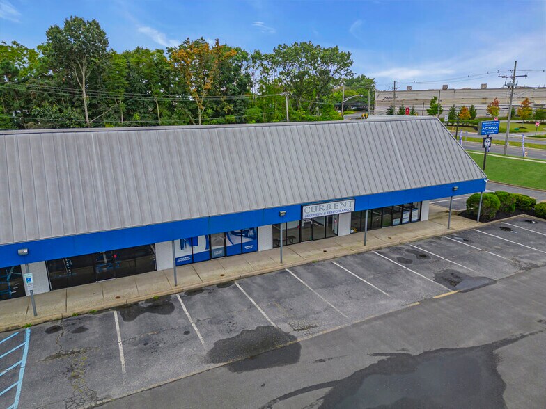 More Photos Of 781 Brick Blvd, Brick General Retail For Lease