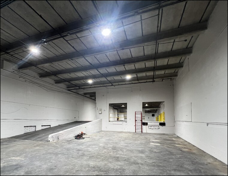 More Photos Of 901 NW 31st Ave, Fort Lauderdale Warehouse For Lease