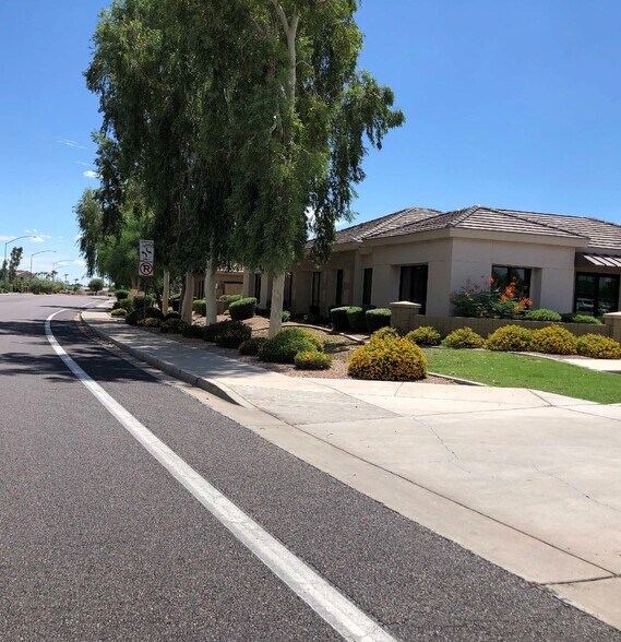 More Photos Of 7165 E University Dr, Mesa Medical For Lease