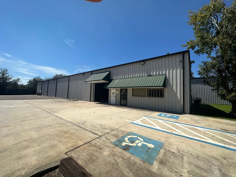 Primary Photo Of 4722 Wesconnett Blvd, Jacksonville Manufacturing For Sale