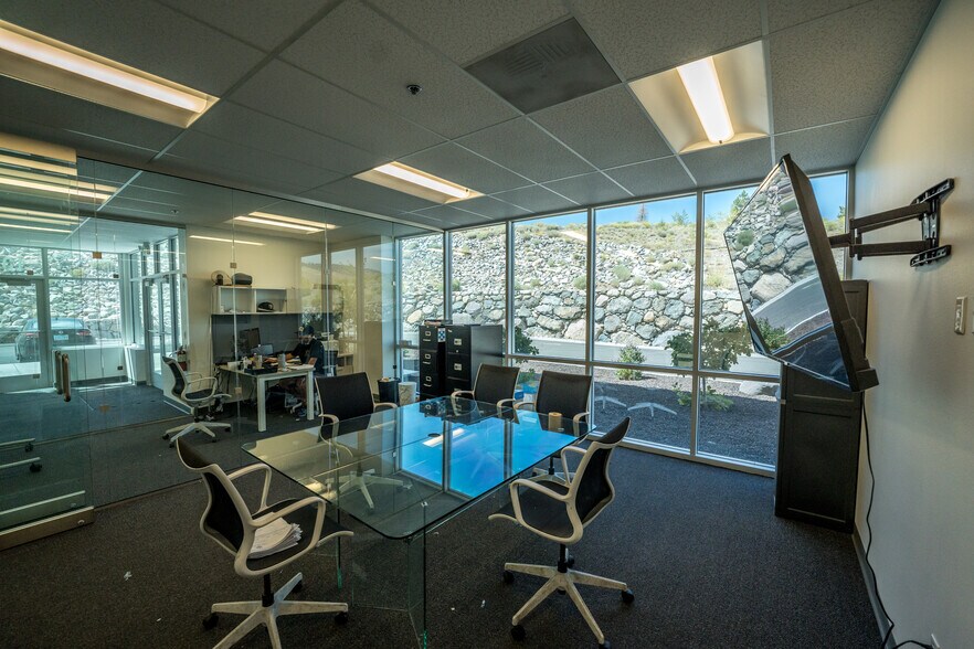 More Photos Of 385 Cabela Dr, Verdi Distribution For Lease