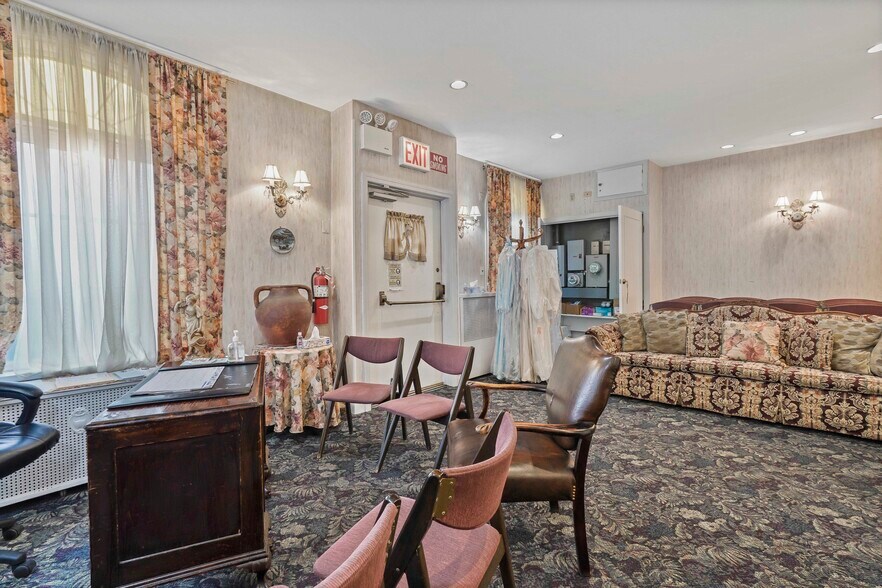 More Photos Of 509 Liberty Ave, Brooklyn Funeral Home For Sale