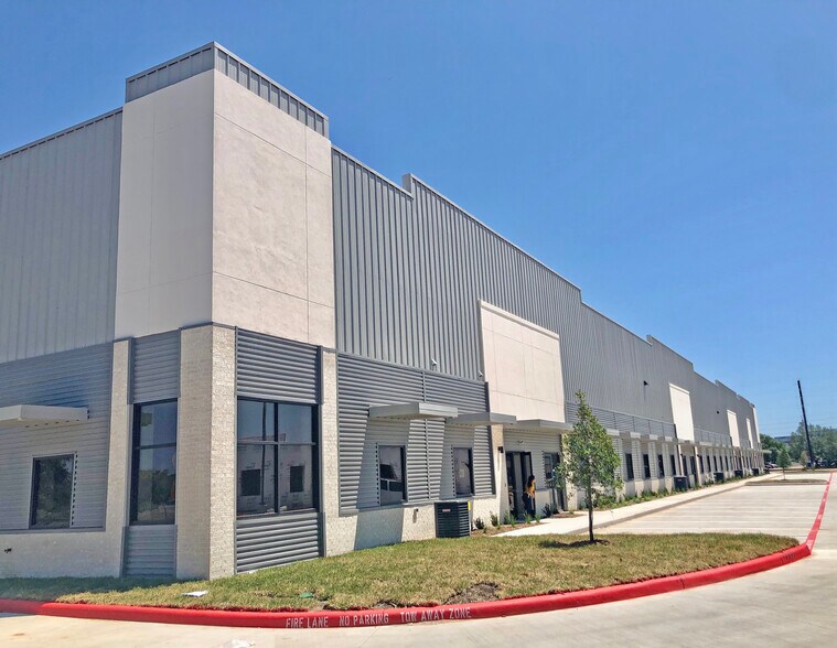 More Photos Of 26077 Nelson Way, Katy Light Distribution For Lease