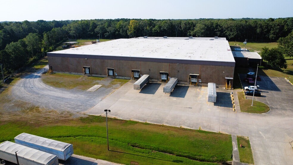 More Photos Of 3411 N Hutchinson St, Pine Bluff Manufacturing For Lease