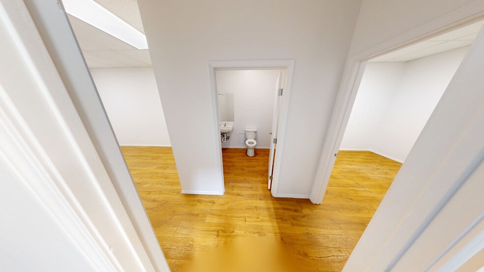 More Photos Of 405 Tillery St, Austin Distribution For Lease