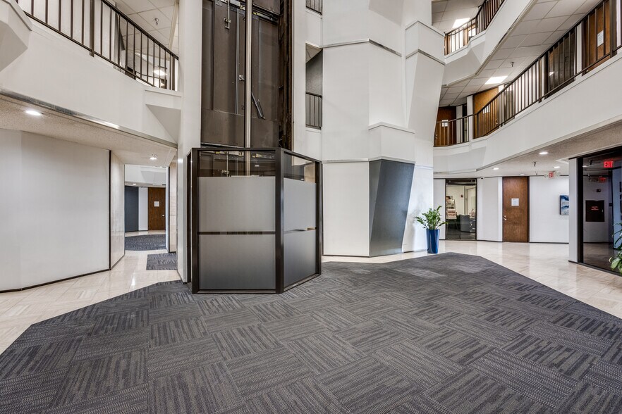 More Photos Of 2616 S Loop W, Houston Office For Lease