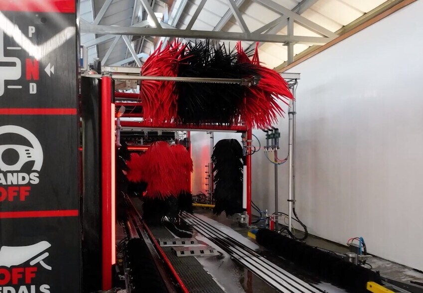 More Photos Of 6771 Woodlands Pky, The Woodlands Carwash For Sale