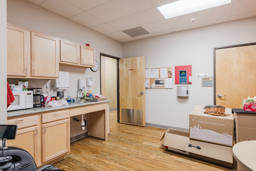 More Photos Of 2715 Argent Ave, Elko Unknown For Lease