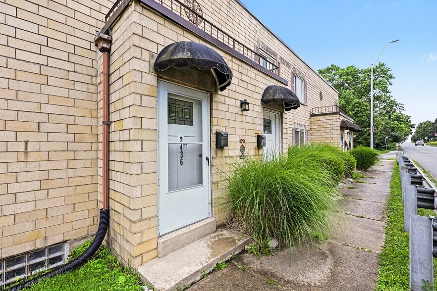 More Photos Of 2436-2442 S Dixie Dr, Kettering Apartments For Sale