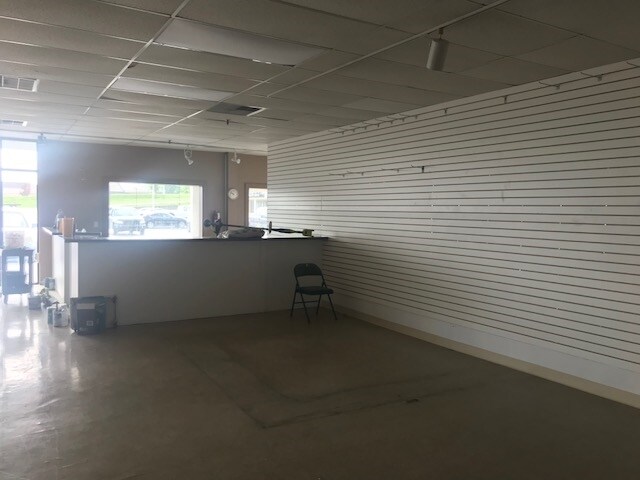 More Photos Of 8125-8187 Mall Rd, Florence Unknown For Lease