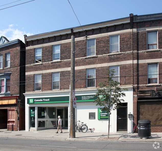 Primary Photo Of 632-634 College St, Toronto Storefront Retail Residential For Lease