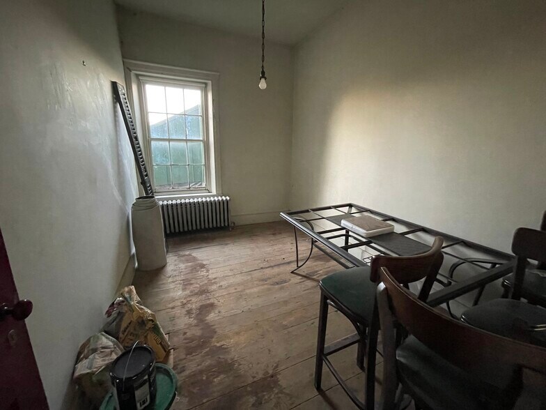 More Photos Of 298 Old Bowers Rd, Mertztown Restaurant For Sale