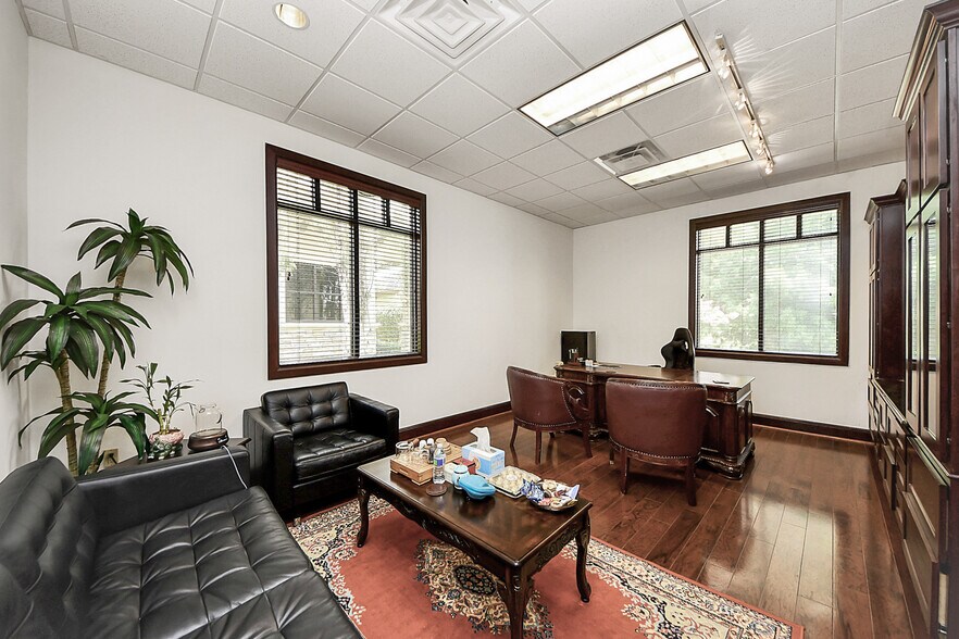 More Photos Of 4610 Riverstone Blvd, Missouri City Medical For Sale