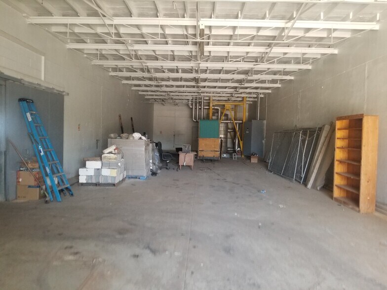 More Photos Of 1962 Texas Ave, Lubbock Warehouse For Lease