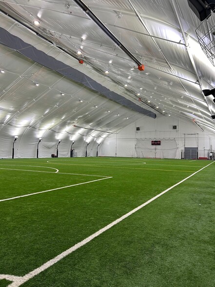 Primary Photo Of 45300 Mound Rd, Shelby Township Amusement Park For Lease