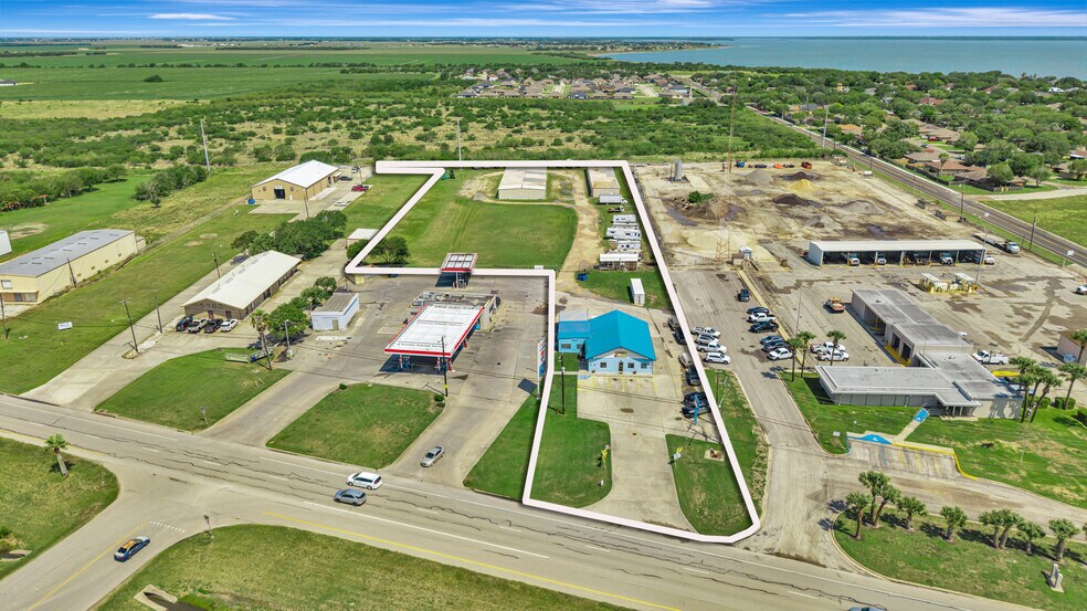 More Photos Of 2241 State Highway 35 N, Port Lavaca Storefront For Sale