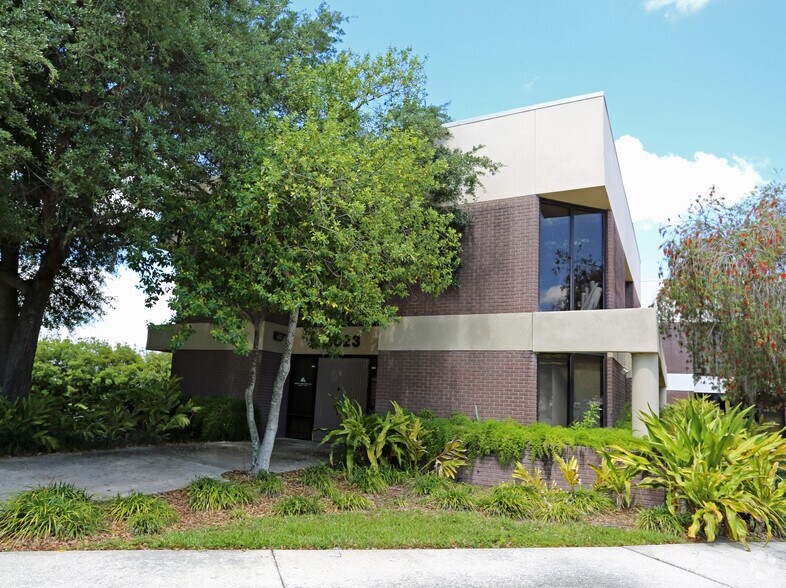 More Photos Of 5023 W Laurel St, Tampa Office For Sale
