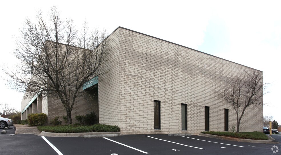 More Photos Of 200 Pomona Dr, Greensboro Light Distribution For Lease
