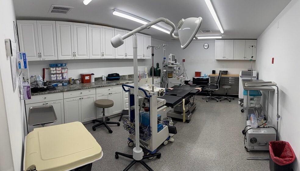 More Photos Of 4710 N Habana Ave, Tampa Medical For Sale