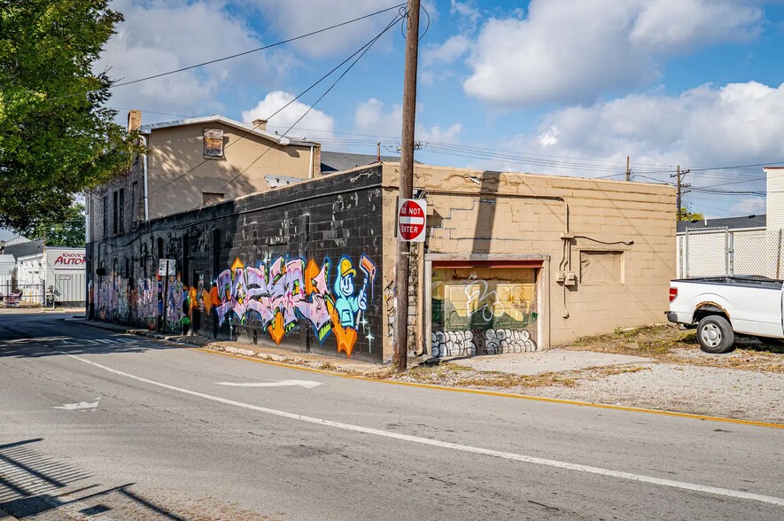 More Photos Of , Louisville Unknown For Sale