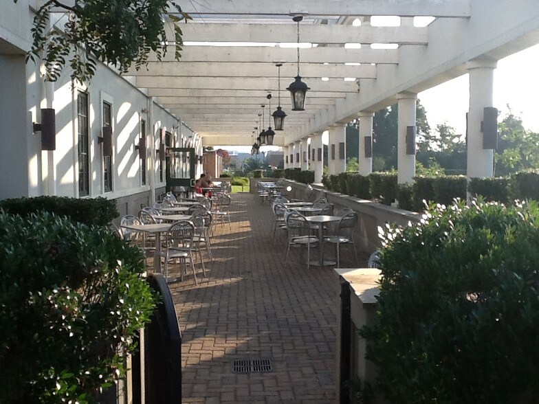 More Photos Of 2404 Brandermill Blvd, Gambrills Restaurant For Lease