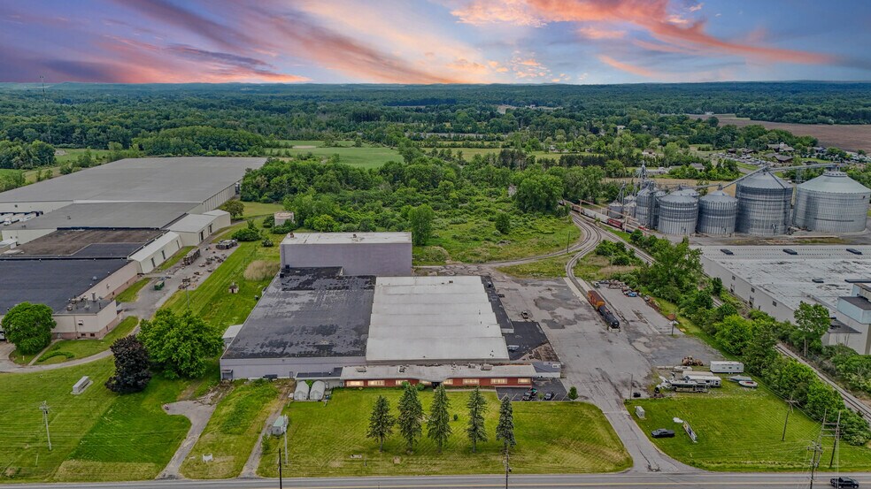 Primary Photo Of 294 Gambee Rd, Geneva Warehouse For Sale