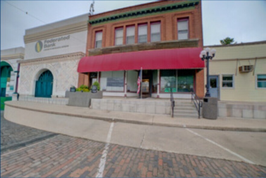 Primary Photo Of 111 N Chestnut St, Onarga Office For Lease