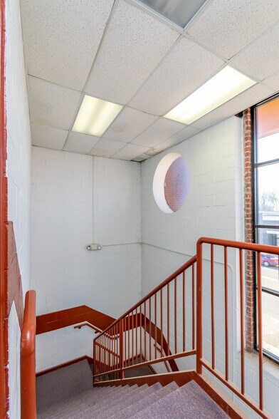 More Photos Of 107 S Main St, Almont Restaurant For Lease