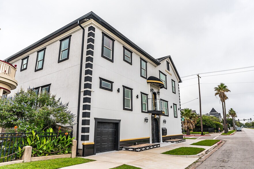 More Photos Of 1801 Rosenberg St, Galveston Apartments For Sale