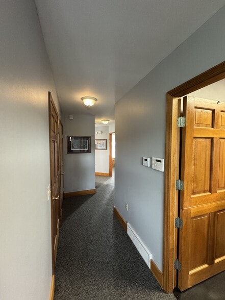 More Photos Of 1134 Troy Schenectady Rd, Latham Medical For Sale