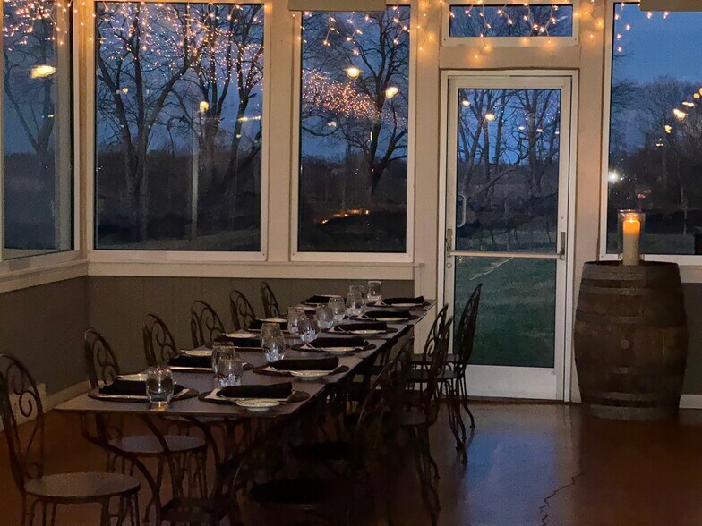 More Photos Of 6825 Old Richmond Rd, Lexington Winery Vineyard For Sale