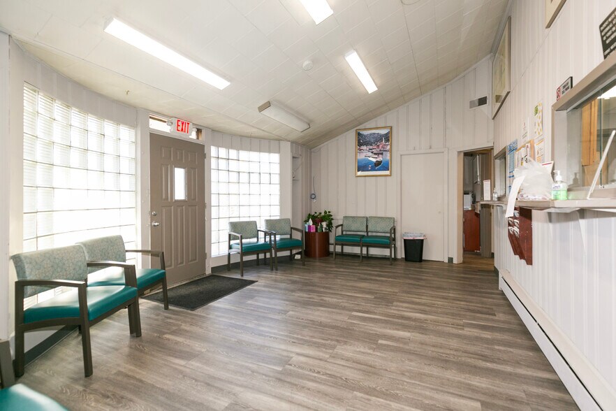 More Photos Of 421 Deer Park Ave, Babylon Medical For Sale