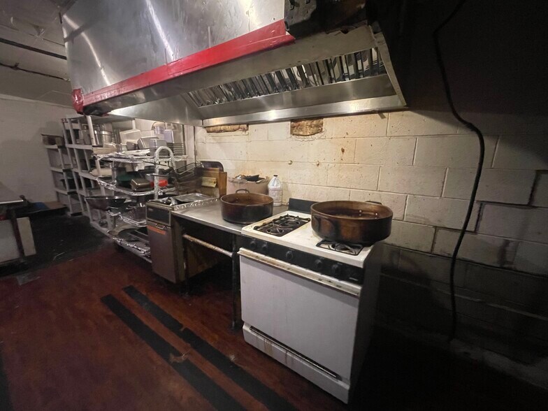 More Photos Of 69 Grand Island Blvd, Tonawanda General Retail For Sale