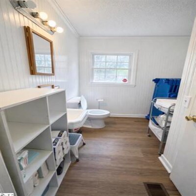 More Photos Of 615 Fairview St, Fountain Inn Office For Sale