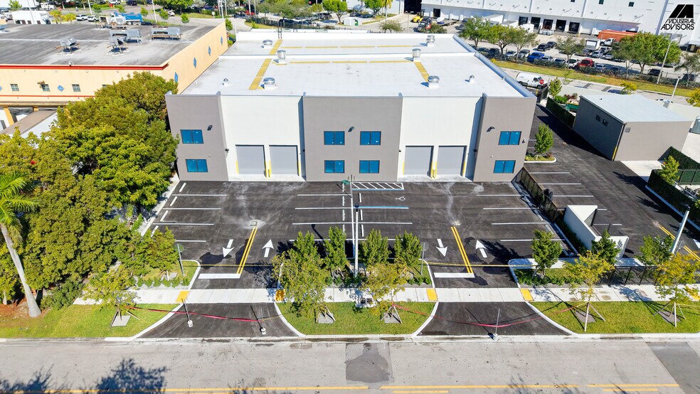 More Photos Of 10941 NW 123rd St, Medley Industrial For Lease
