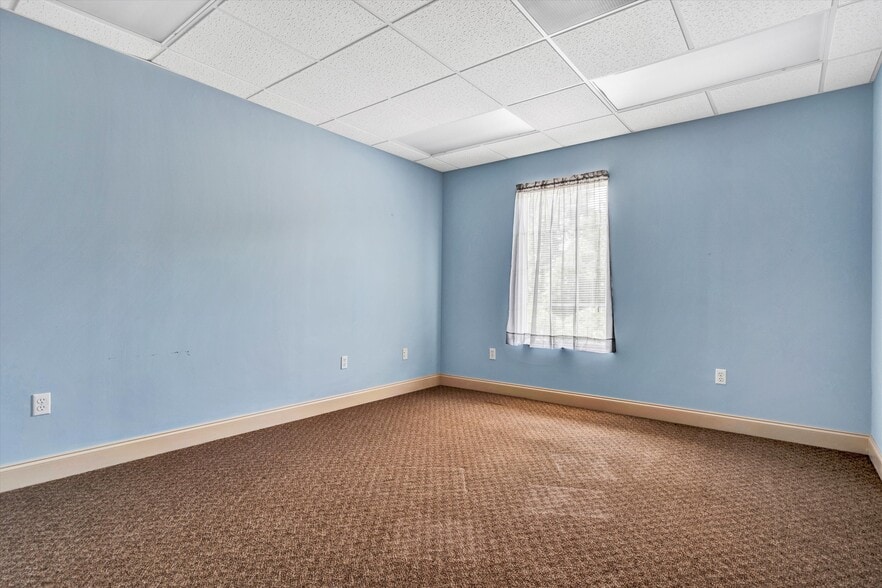 More Photos Of 180 Amt Tech Dr, Rocky Mount Medical For Sale