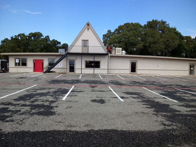 More Photos Of 3601 E Hwy 67, Cleburne Restaurant For Lease