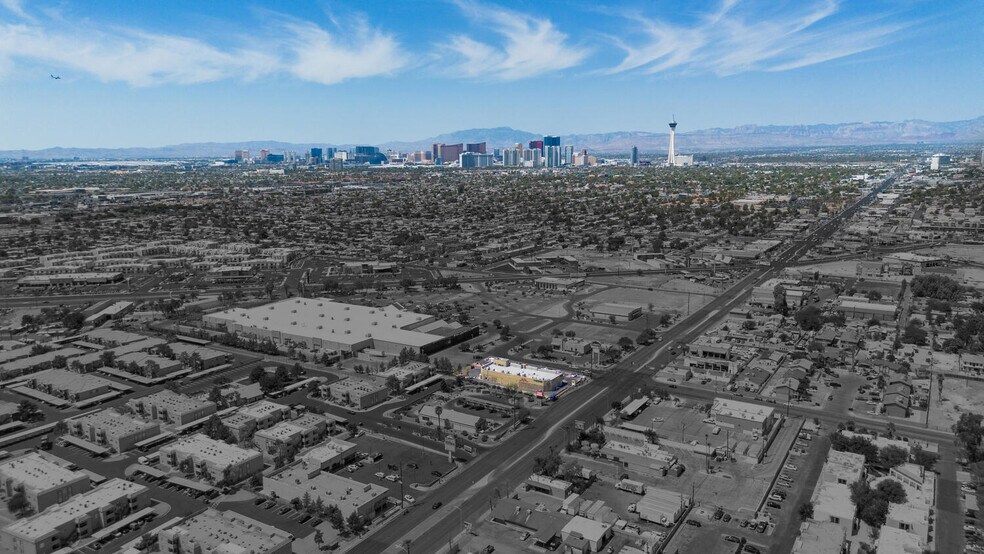 More Photos Of 2877 E Charleston Blvd, Las Vegas Freestanding For Sale