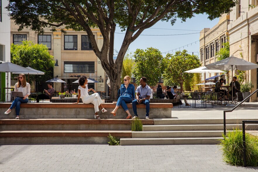 More Photos Of 777 S Alameda St, Los Angeles Unknown For Lease