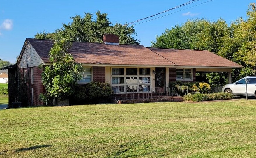 More Photos Of 130 Williamson Ave, Mount Airy Multifamily For Sale