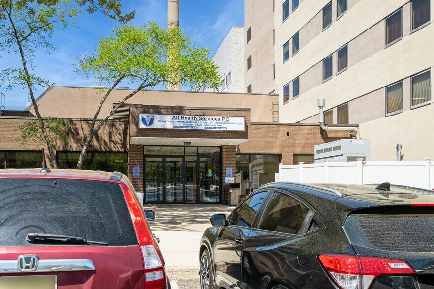 More Photos Of 680 Broadway, Paterson Hospital For Lease